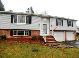 9 Walnut Rd, Wantage, NJ 07461