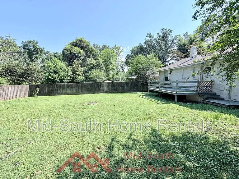 1060 Paul Pl — Photo 23
