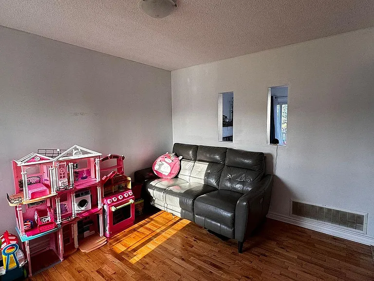 20 Hemingford Pl — Photo 22