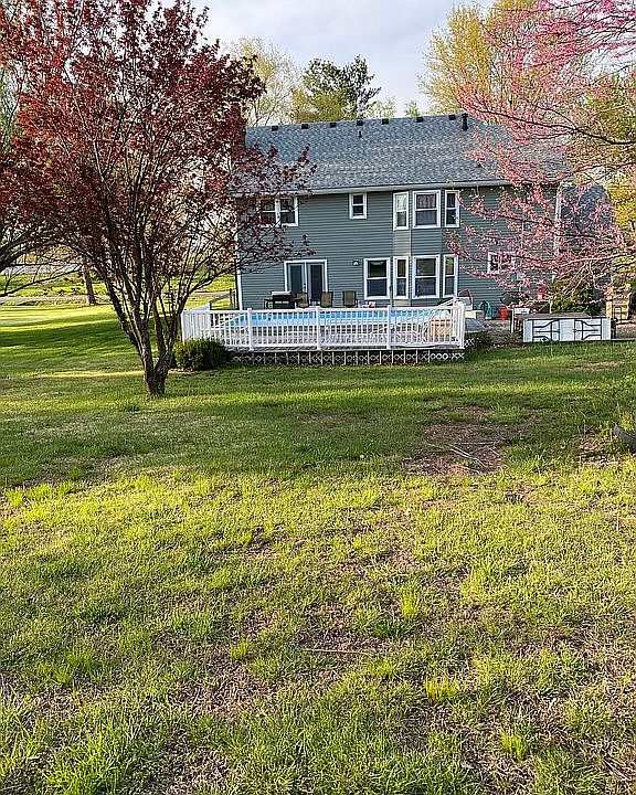 Back view of property 