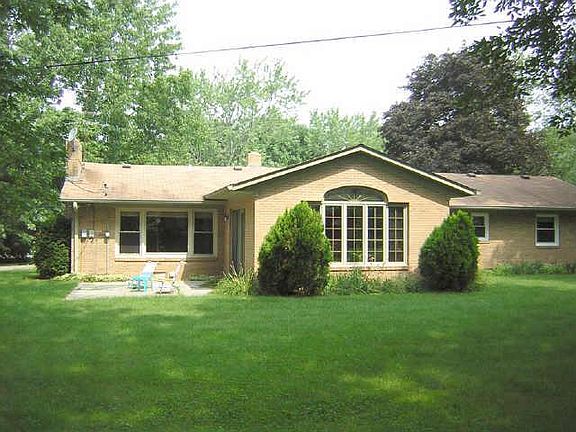 2nd image of 5705 E Kilmer Ln