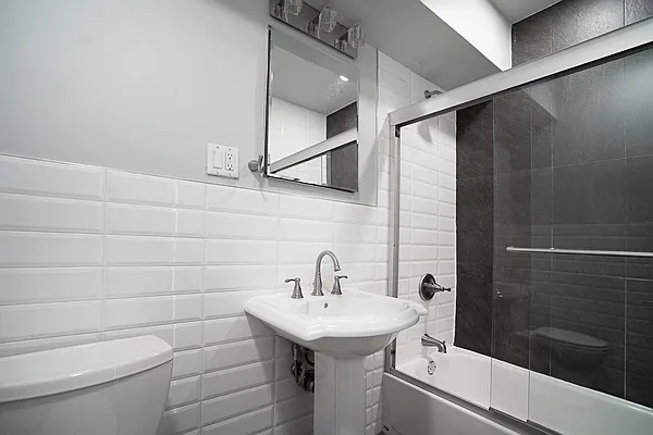 Rented by Compass | media 13