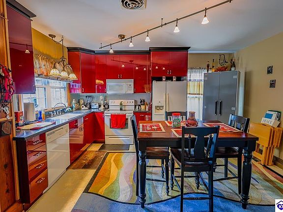 4th image of 311 Churchill Ct