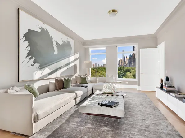 15 Central Park West image 4 of 17