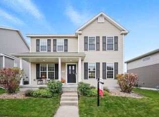 214 Blooming Leaf Way, Verona, WI 53593