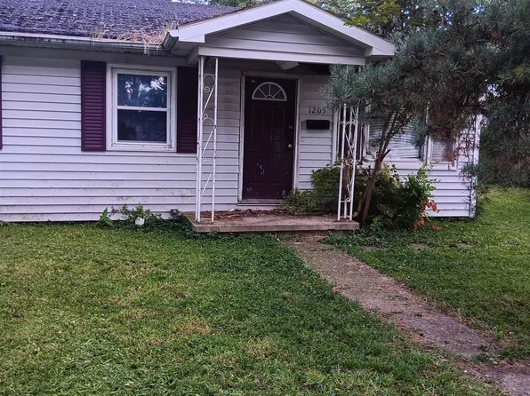 1205 N 14th St, Vincennes, IN 47591