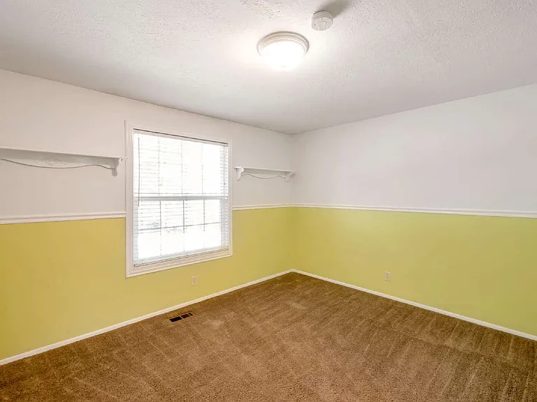 8754 S 620 E — Photo 11