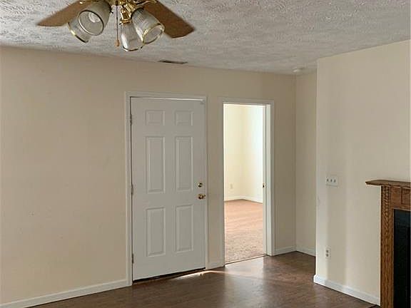 3rd image of 3113 Jimmy Ct