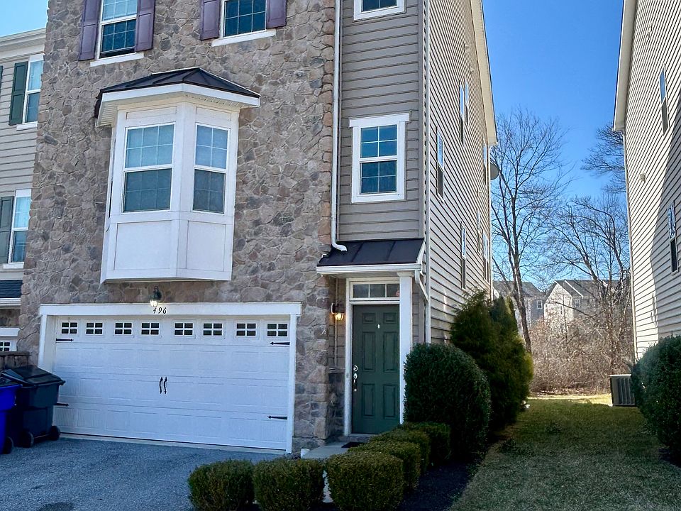 1st image of 496 Jacobsen Dr