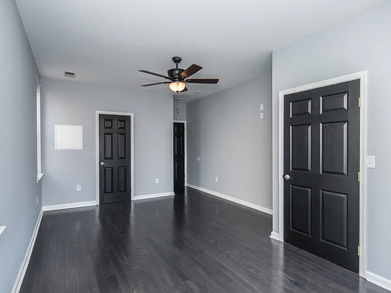2316 E Lehigh Ave — Photo 25