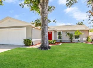 8032 Chickasaw Ln, Port Richey, FL 34668