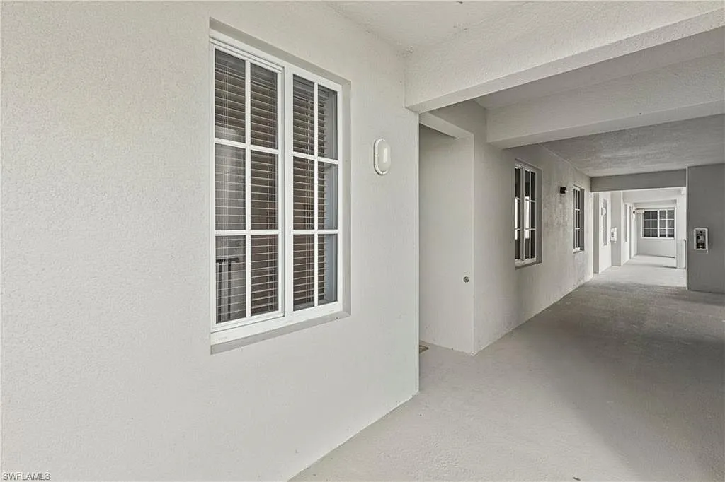 2 bed, 2.0 bath, 1120 sqft, $1,950 — Photo 3