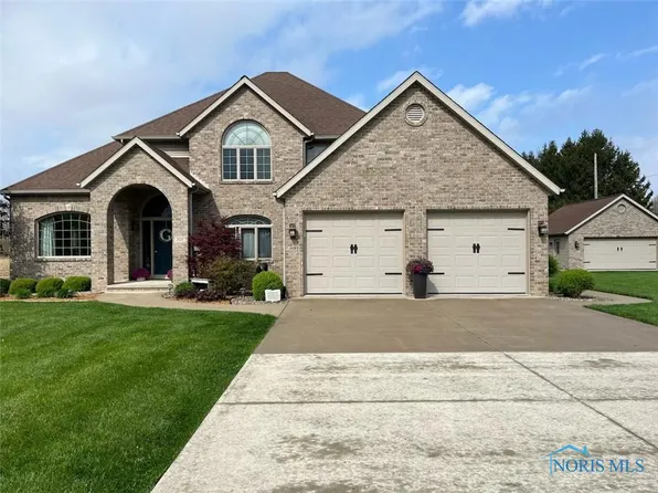 707 N Michigan Ave, Edgerton, OH 43517
