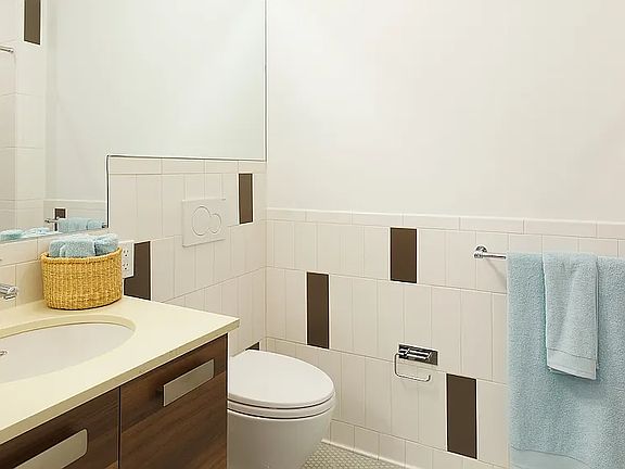 5th image of 22 Caton Pl APT 5L