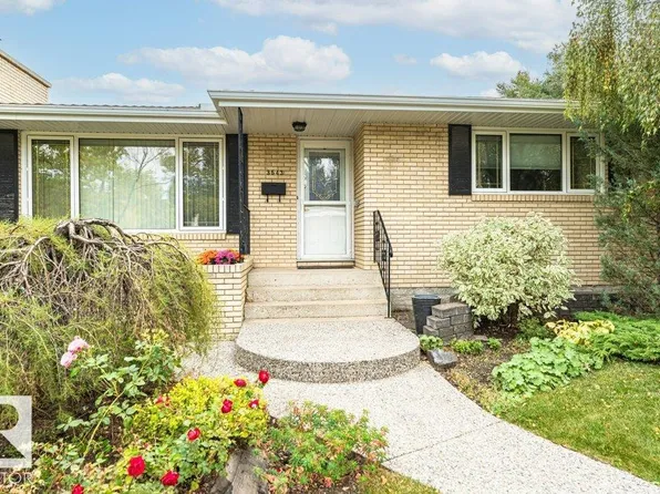 3543 106a St NW, Edmonton, AB T6J 1A7