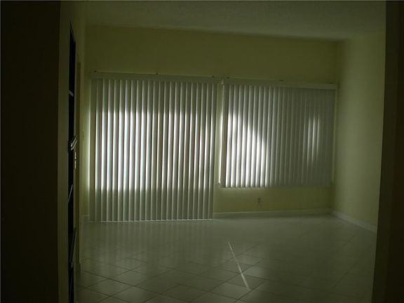 4th image of 1960 Spectrum Cir SE APT 125