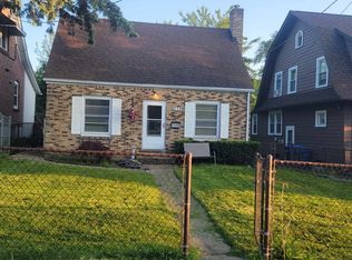 239 Prairie Ave, Highwood, IL