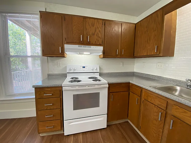 616 Union St #3 — Photo 5
