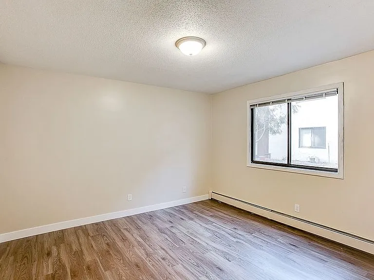 Elgin Pines — Photo 25