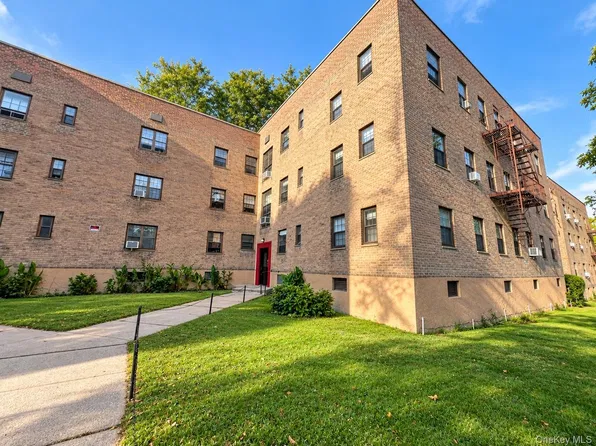 144-37 79th Ave #1N, Kew Garden Hills, NY 11367