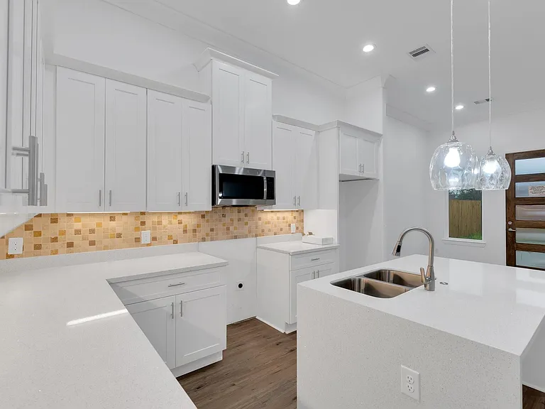 7315 Iwo Jima Rd #B — Photo 15