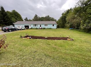 106 Old State Rd N, Eagle bridge, NY 12057