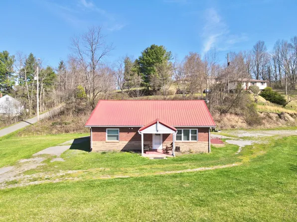 146 Altar Ln, Bluefield, WV 24701