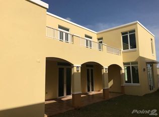 20 Calle Aquamarine, Vega Alta, PR 00692