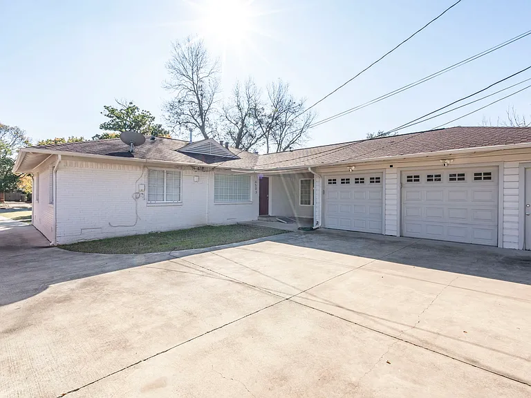 6501 Ravendale Ln — Photo 36
