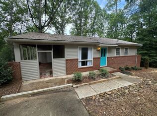 656 N Chestatee St, Dahlonega, GA 30533