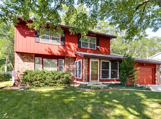 1401 Heritage Rd W, Normal, IL 61761