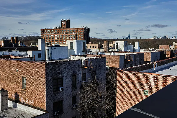 Rented by Lodger Corp | media 4