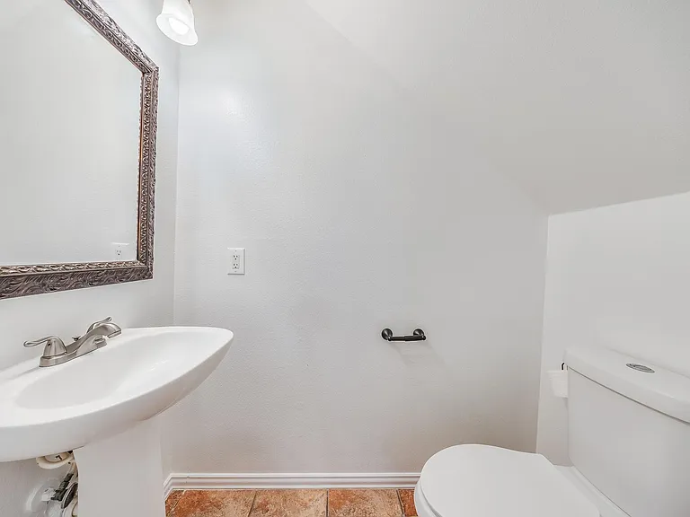 16130 Coleburn Dr — Photo 18