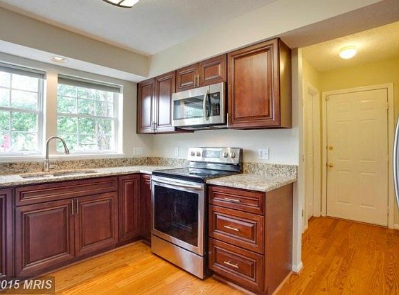5th image of 43985 Maiden Creek Ct