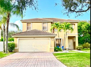 5012 Victoria Cir, West Palm Beach, FL 33409