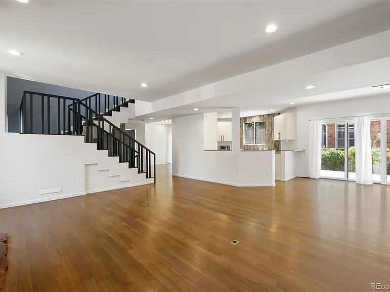 290 Madison St — Photo 5