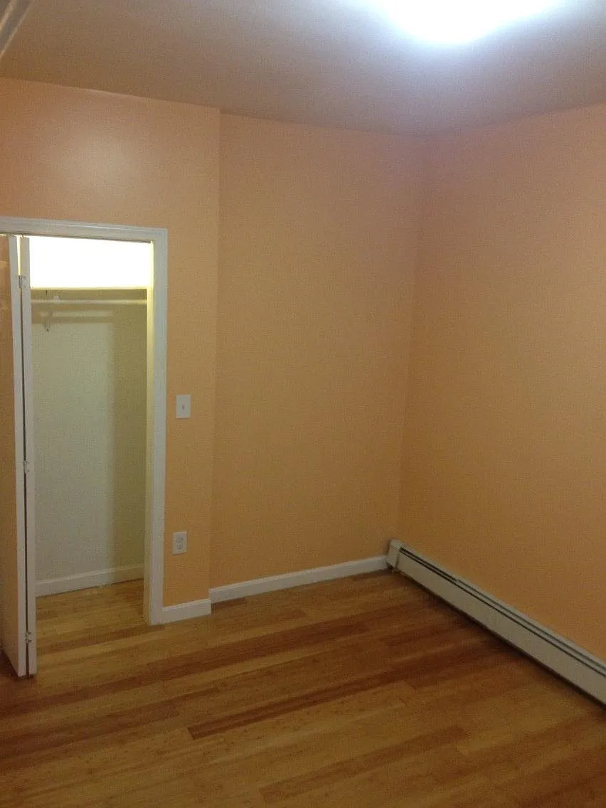 75 Chelsea Street — Photo 3