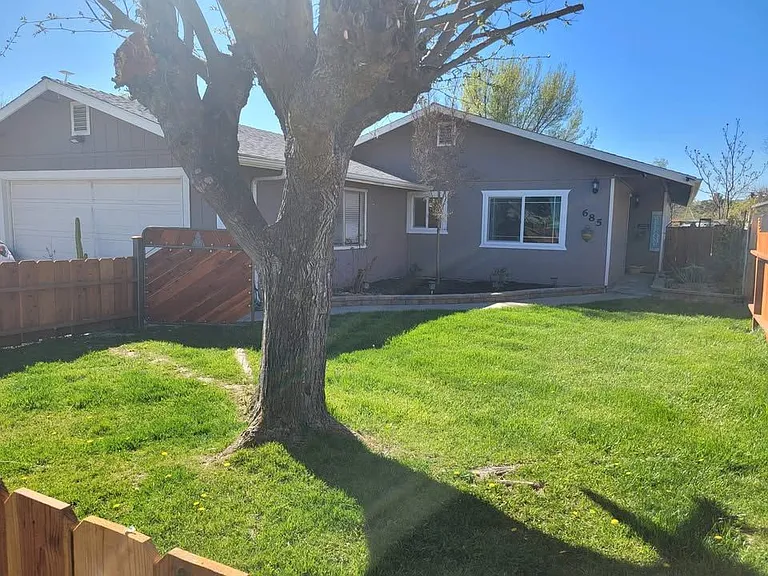 685 Las Tablas Rd — Photo 2