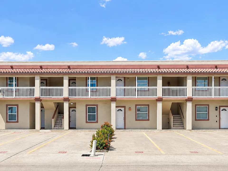 106 E Campeche St #B2