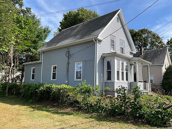 3rd image of 88 Kingman St