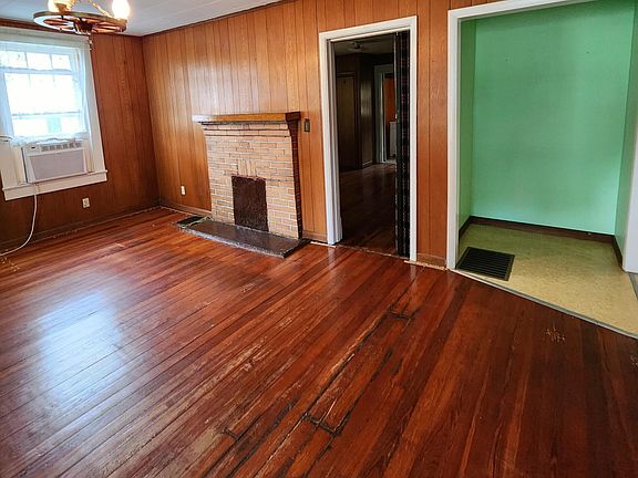 4th image of 908 Virginia Ave