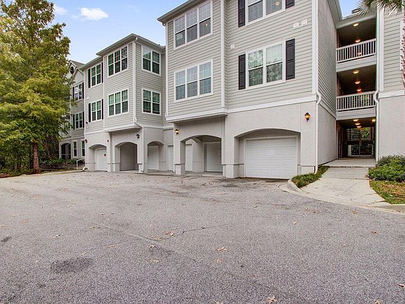 3rd image of 60 Fenwick Hall Aly APT 538