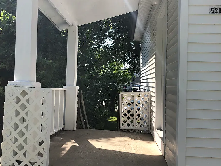 528 1/2 S Washington St #528-1/2 — Photo 12
