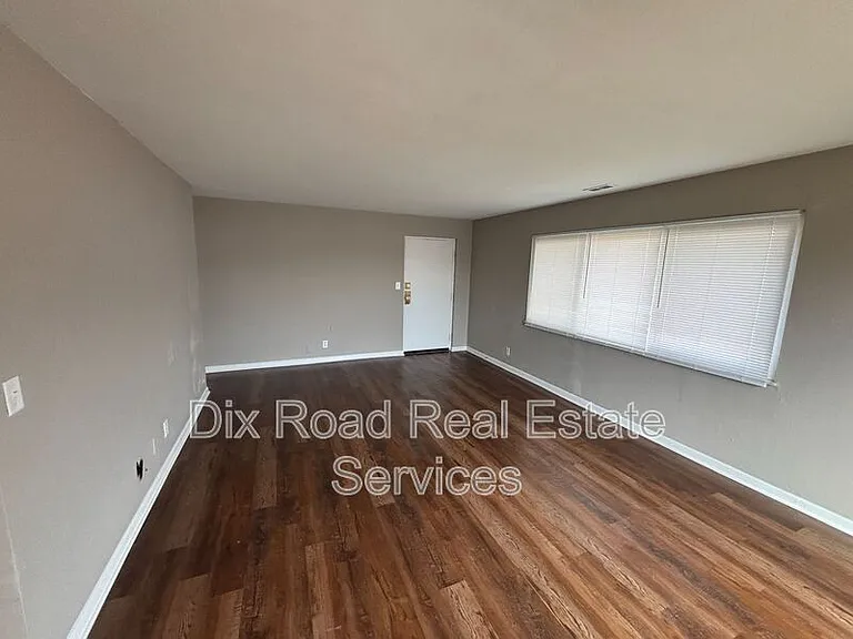 415 Sycamore Rd #D3 — Photo 7