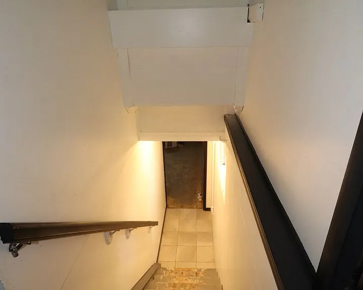 321 W 14th St — Photo 25