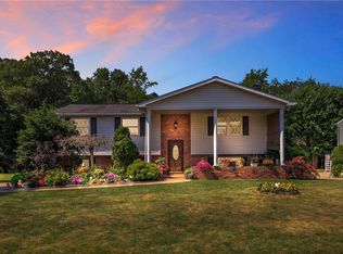 141 Adlin Ave, Houston, PA