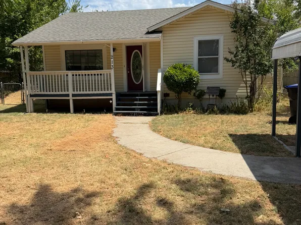 213 S 2nd St, Noble, OK 73068