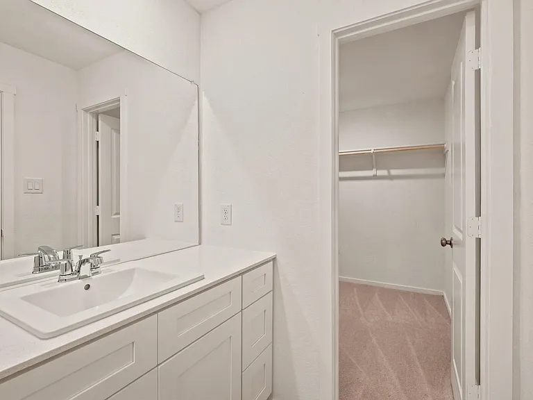 3642 Georgia Trce — Photo 21