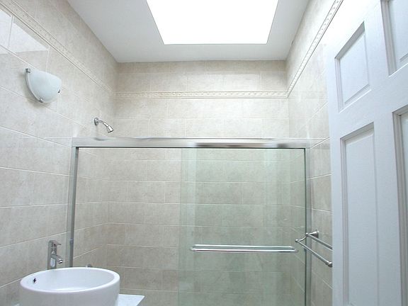 4th image of 345 Malcolm X Blvd #3