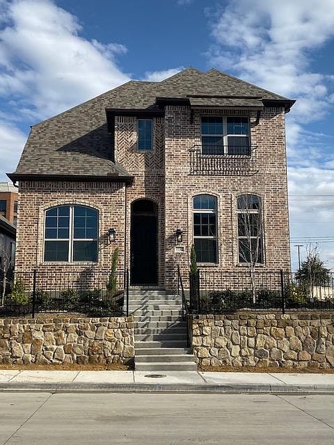 1st image of 17582 Bottlebrush Dr